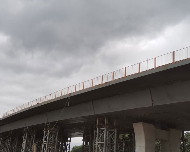 山西泰立為您解答，鋼結(jié)構(gòu)房屋需要注意哪些方面？